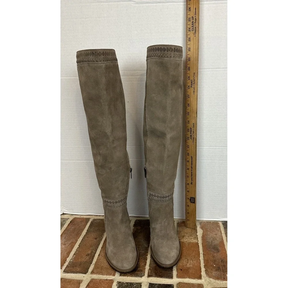 Vince Camuto Over the Knee Suede Boots Tan / Taupe Leather Size 6.5 OTK 22